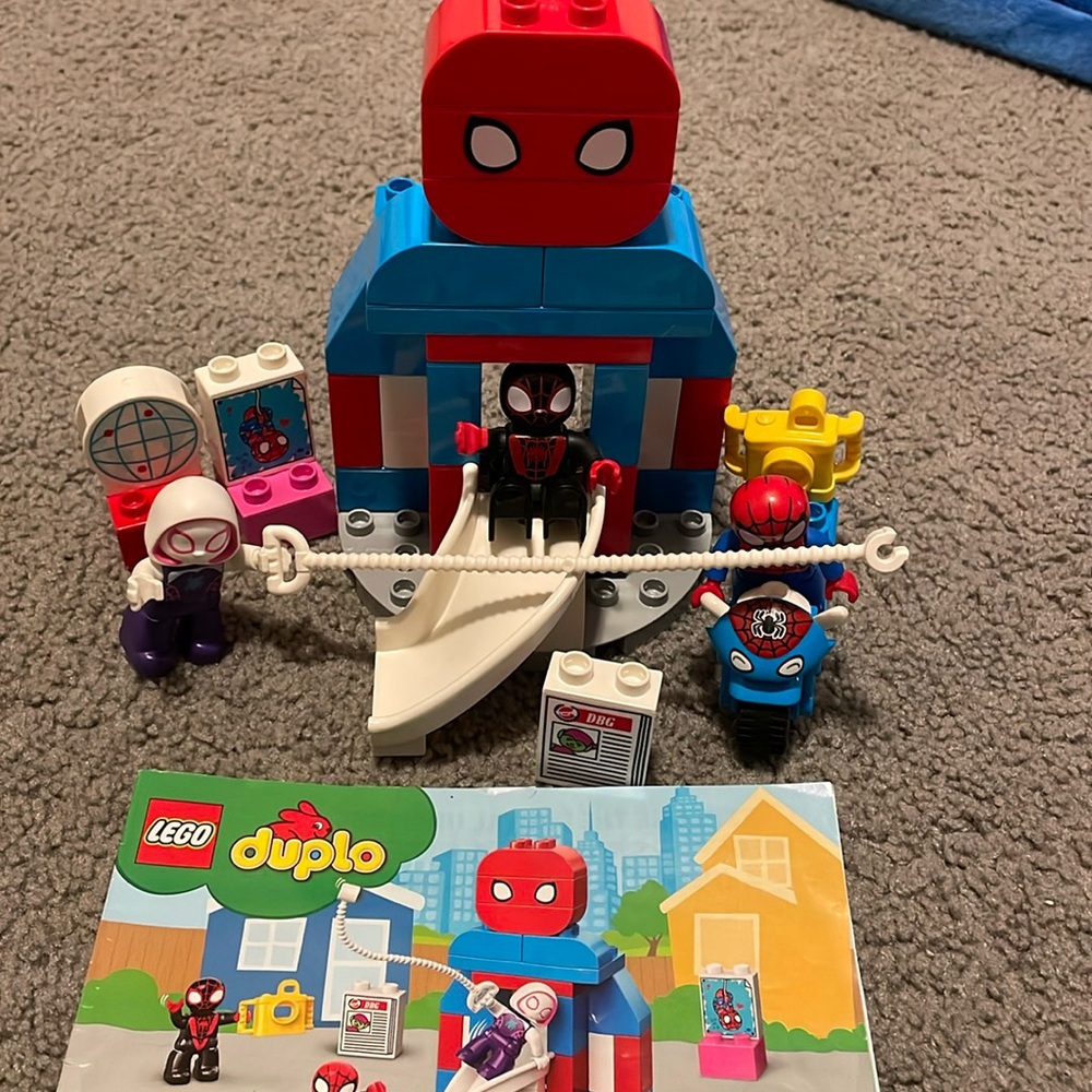 Lego Duplo Spidey and Friends set